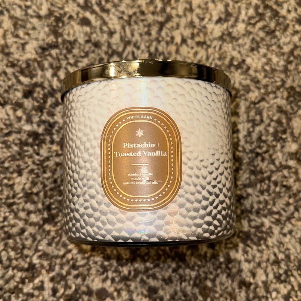 White Barn Pistachio Toasted Vanilla 3 wick candle
